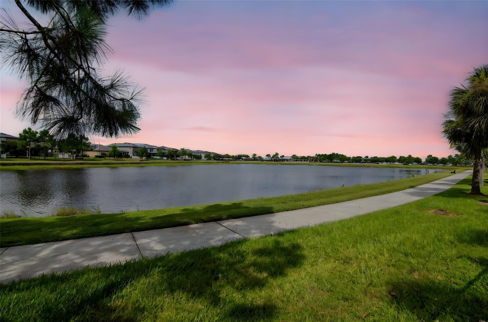 Listing photo id 62 for 11425 Leland Groves Drive