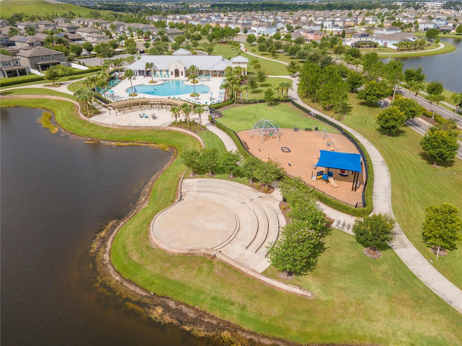 Listing photo id 70 for 11425 Leland Groves Drive