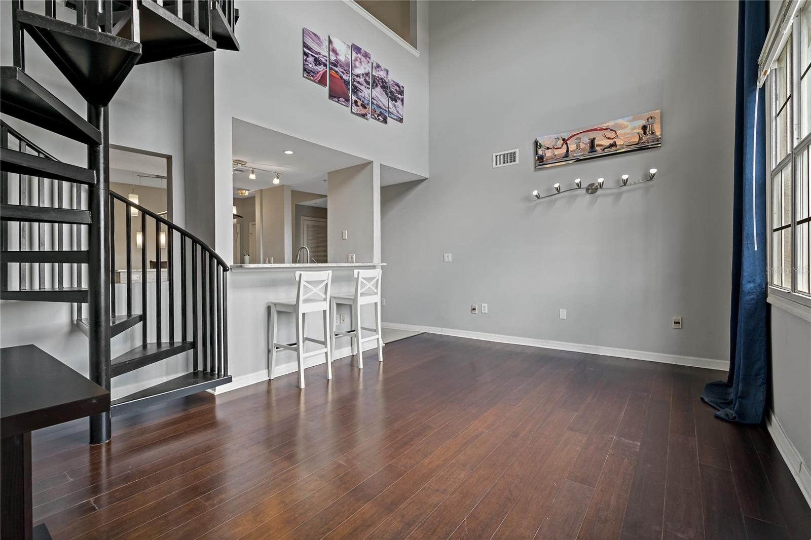 Image 14 of 63 For 501 Knights Run Avenue 1317