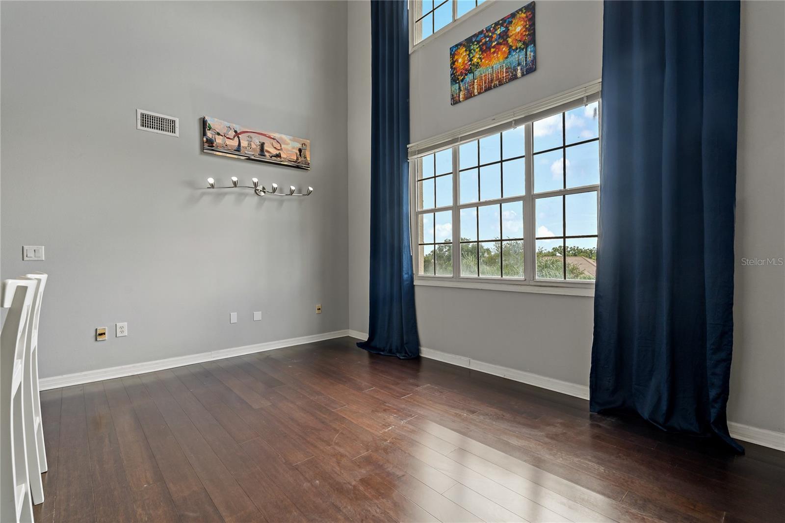 Image 15 of 63 For 501 Knights Run Avenue 1317