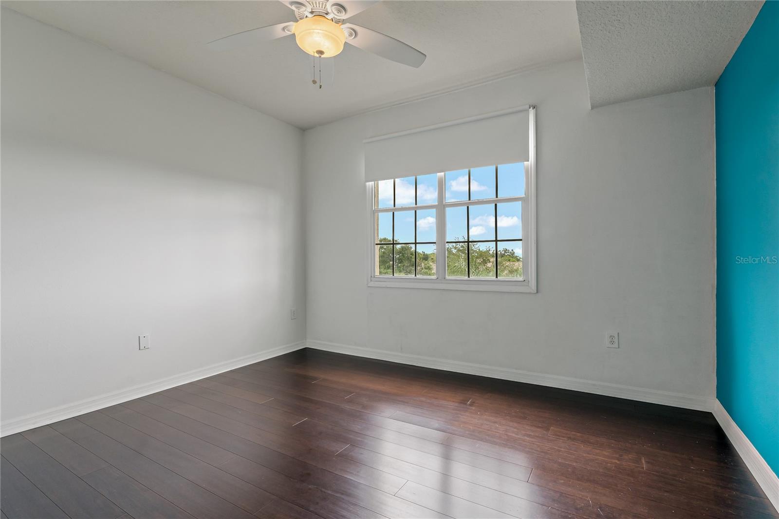 Image 18 of 63 For 501 Knights Run Avenue 1317