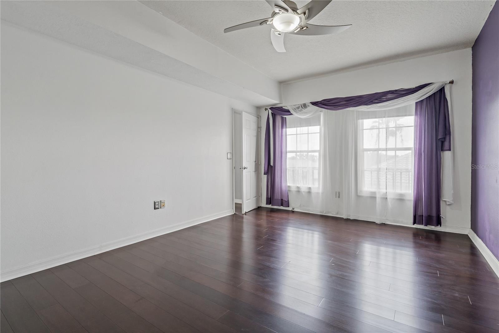 Image 25 of 63 For 501 Knights Run Avenue 1317