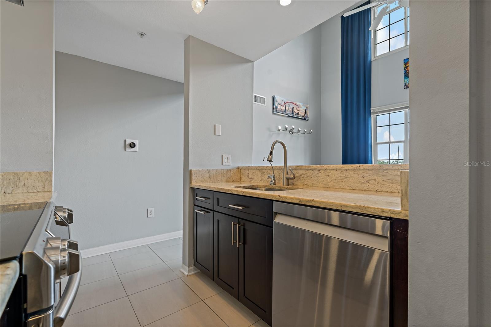 Image 9 of 63 For 501 Knights Run Avenue 1317
