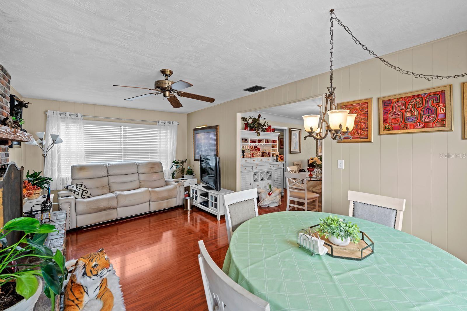 Image 22 of 35 For 13565 86th Avenue