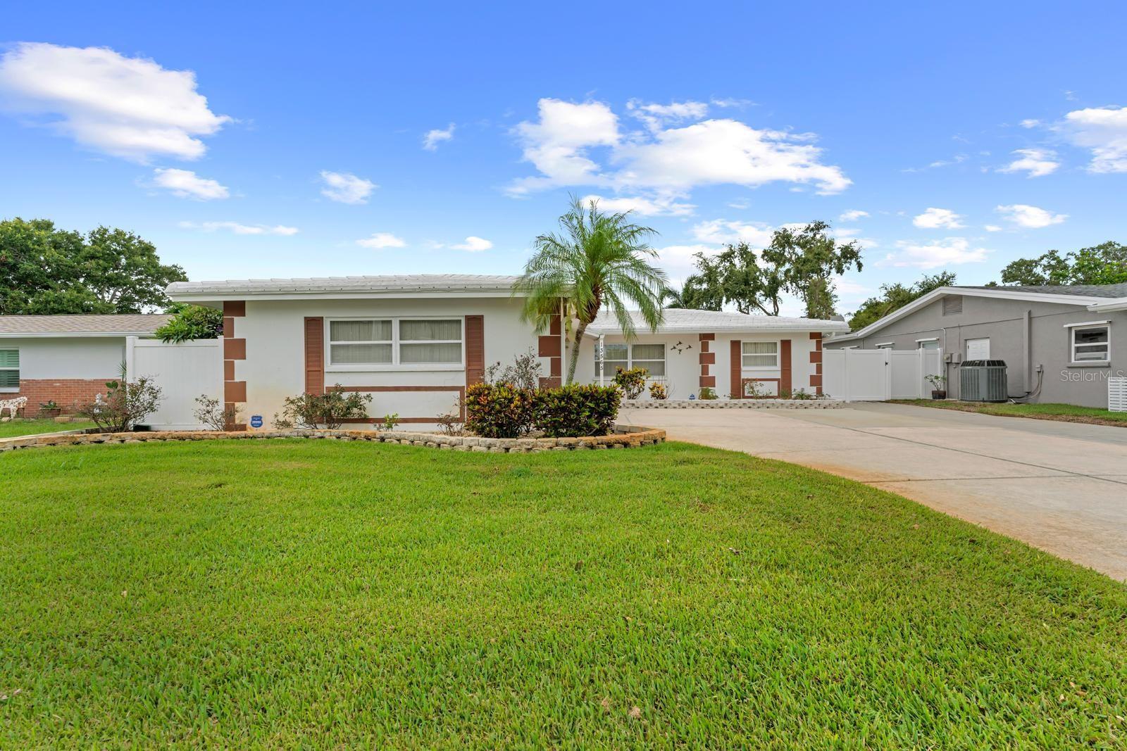 Image 31 of 35 For 13565 86th Avenue