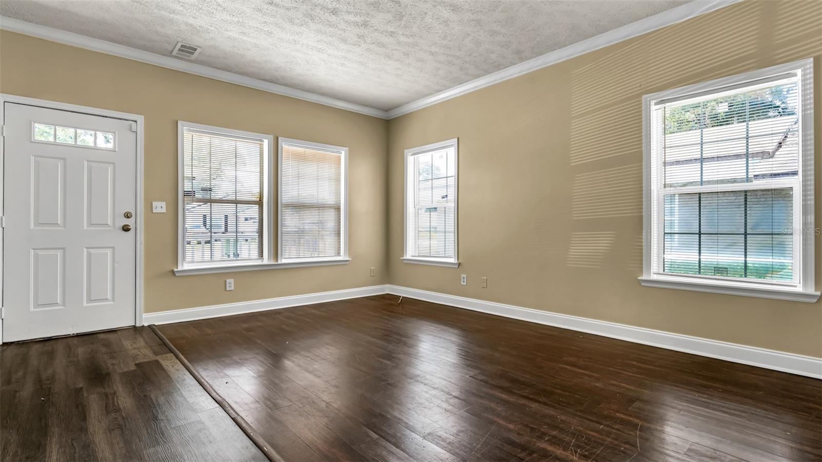 Image 6 of 32 For 9301 20th Street