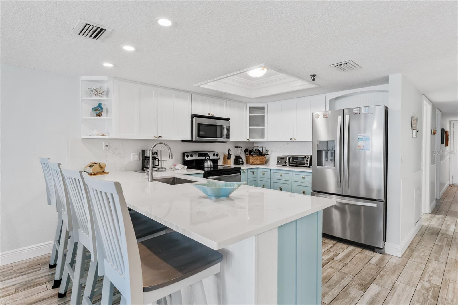 Listing photo id 12 for 18500 Gulf Boulevard 503