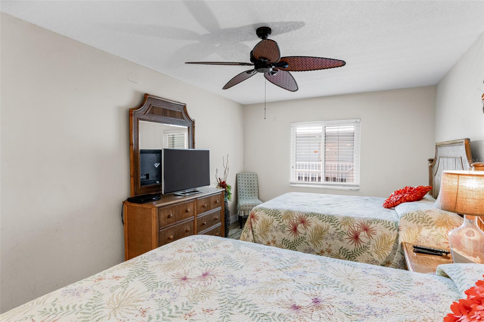 Listing photo id 26 for 18500 Gulf Boulevard 503