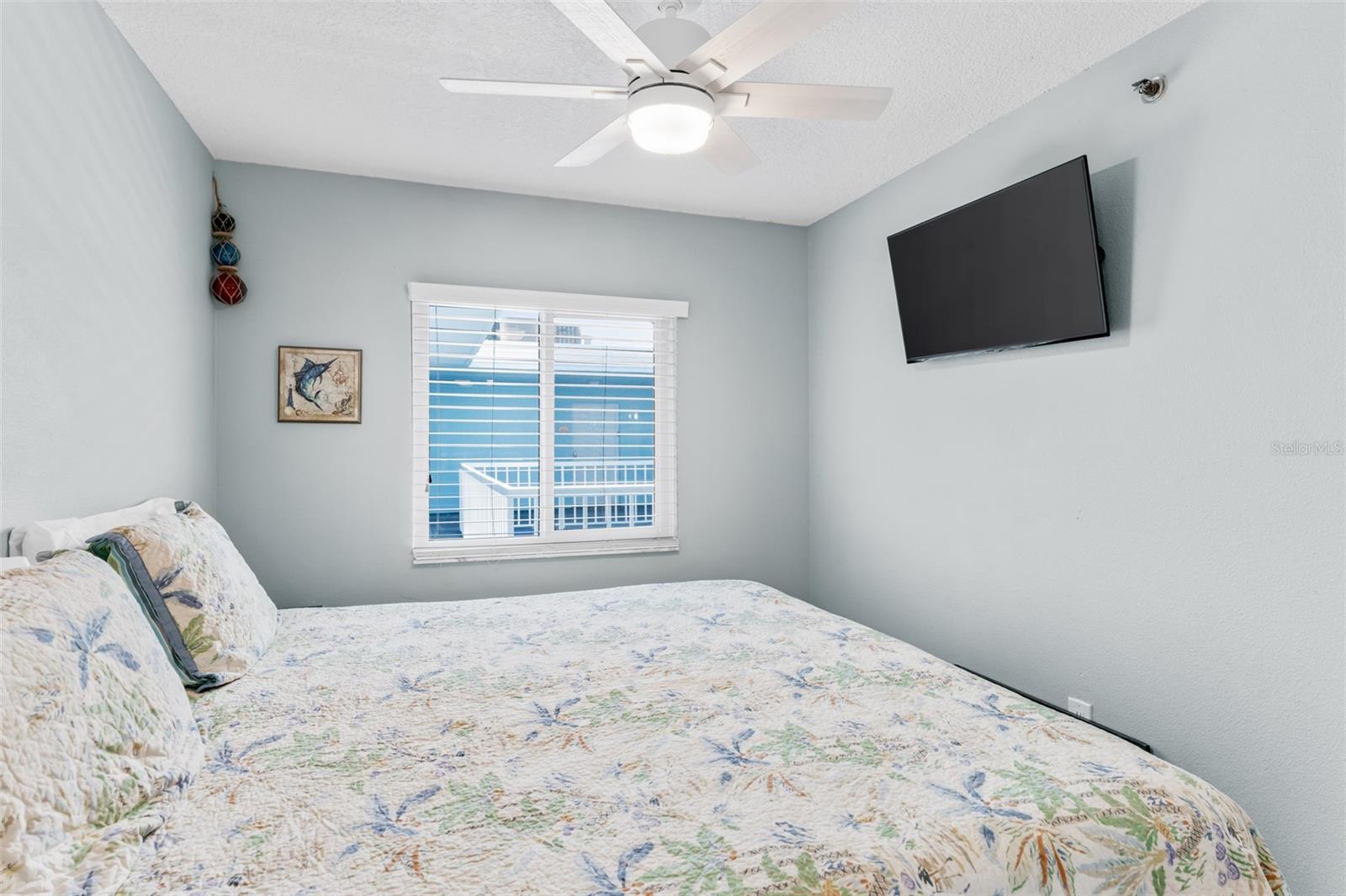Listing photo id 31 for 18500 Gulf Boulevard 503