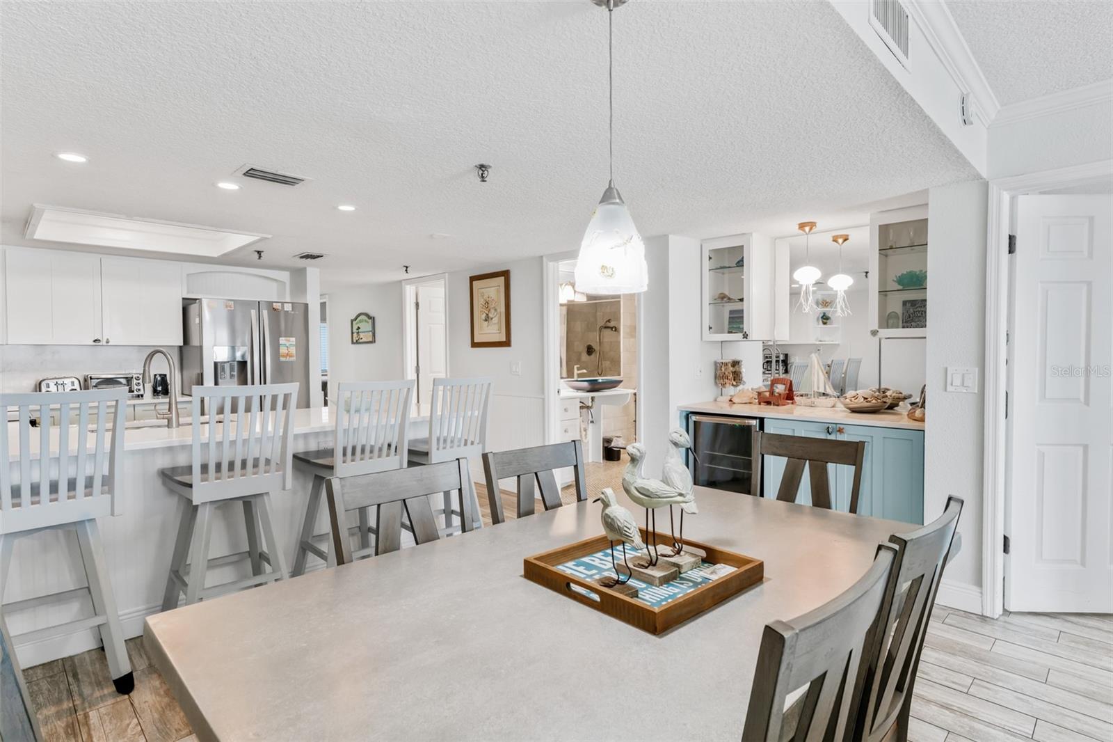 Listing photo id 7 for 18500 Gulf Boulevard 503