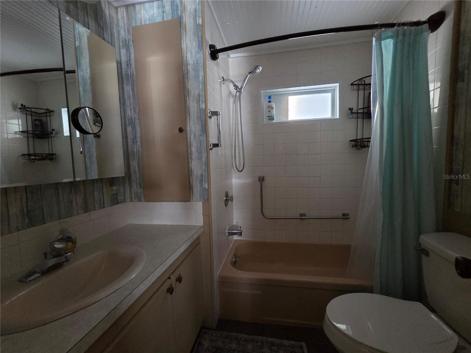 Image 9 of 20 For 7803 46th Avenue N 116