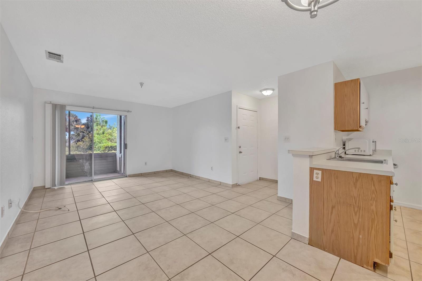 Image 17 of 22 For 10265 Gandy Boulevard N 1611