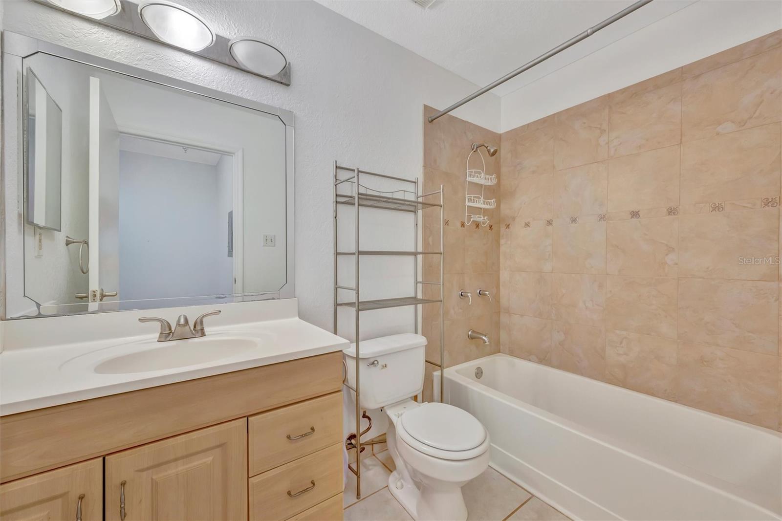 Image 21 of 22 For 10265 Gandy Boulevard N 1611