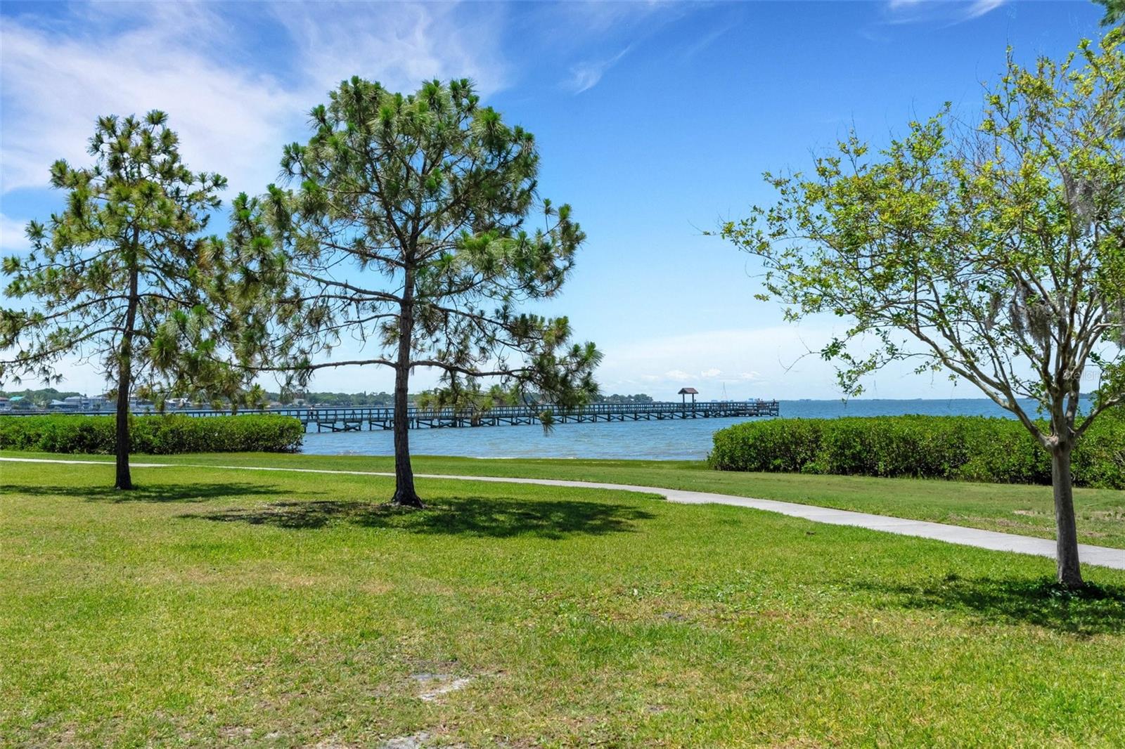 Image 73 of 73 For 303 Shore Drive W