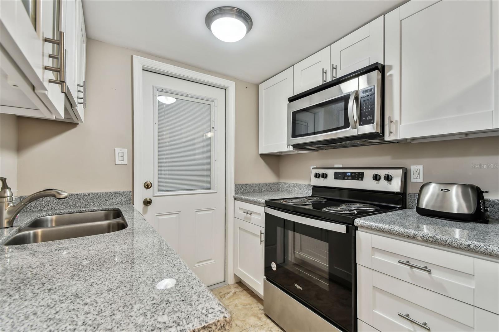 Image 10 of 25 For 7701 Starkey Road 105