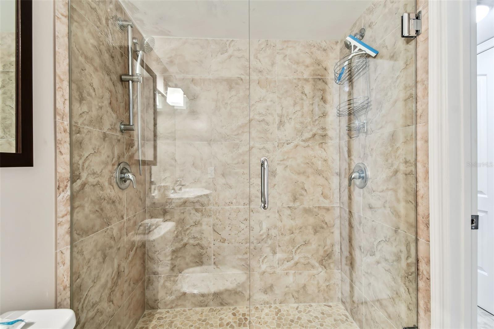 Image 15 of 25 For 7701 Starkey Road 105