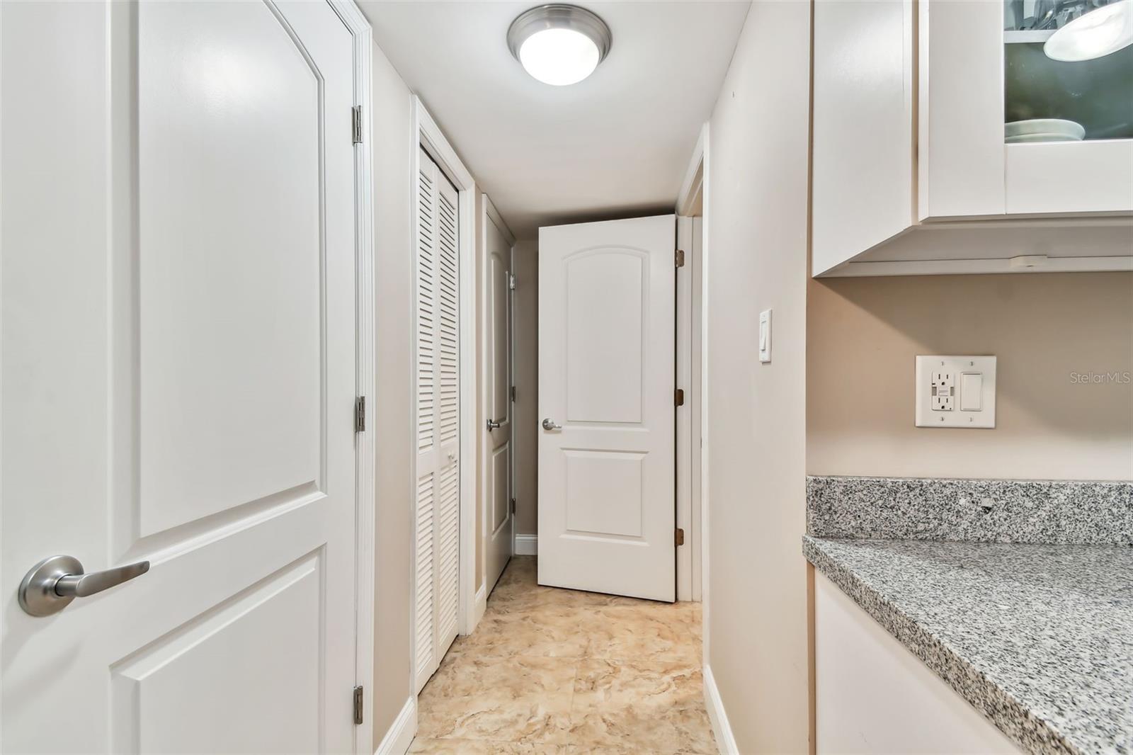 Image 20 of 25 For 7701 Starkey Road 105