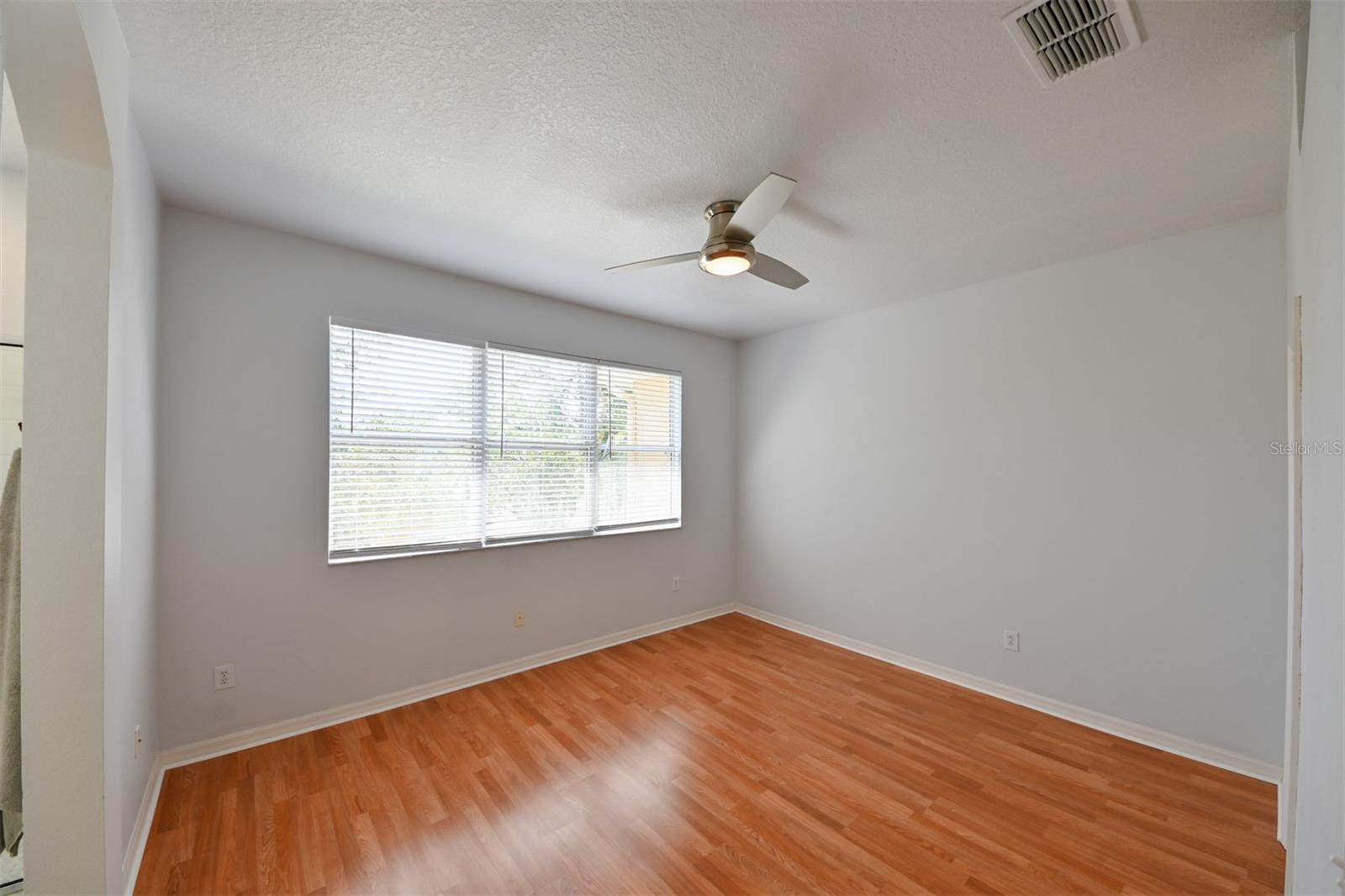 Image 33 of 50 For 8171 Stone View Drive