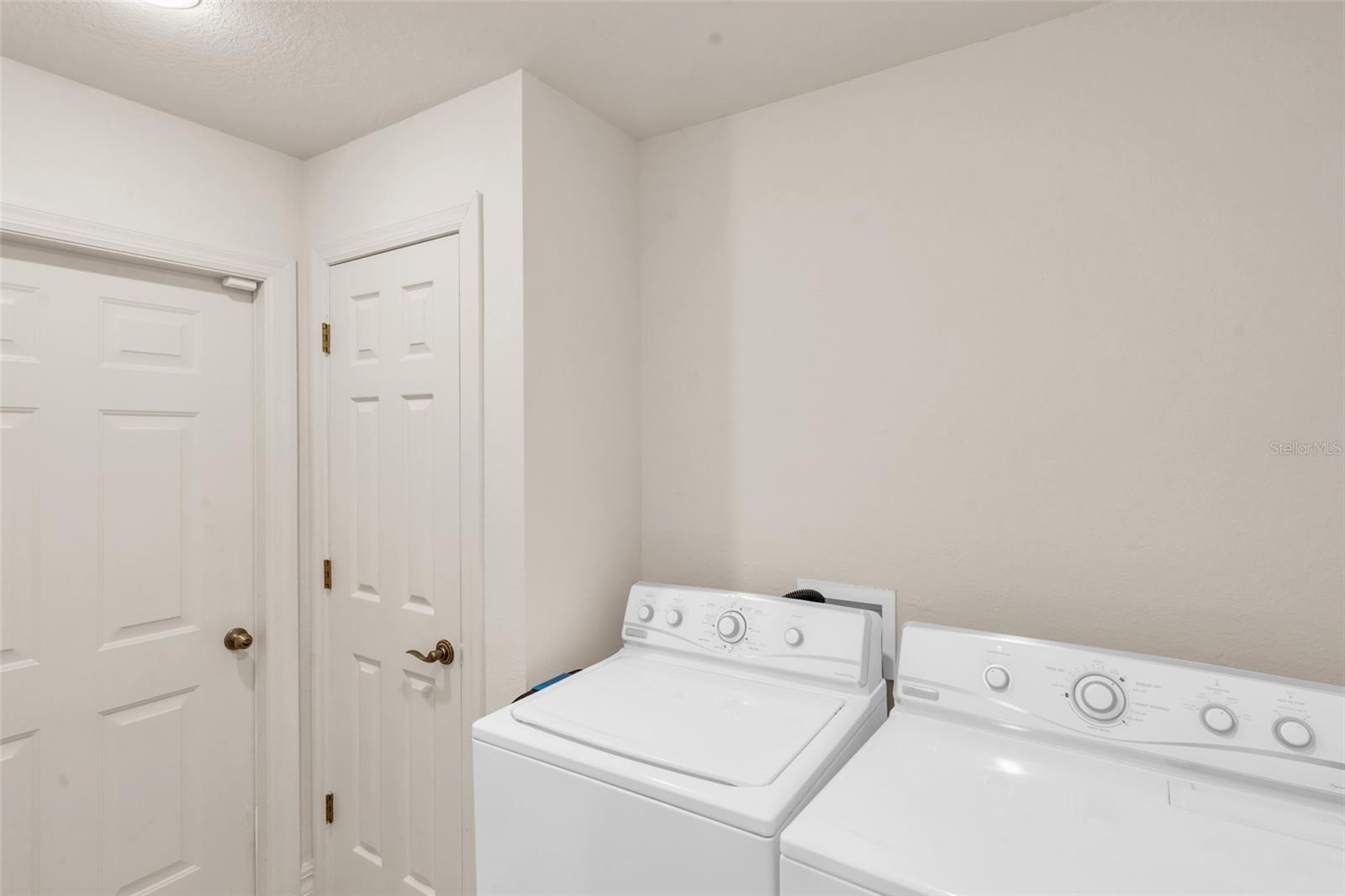 Image 14 of 28 For 5413 24th Place