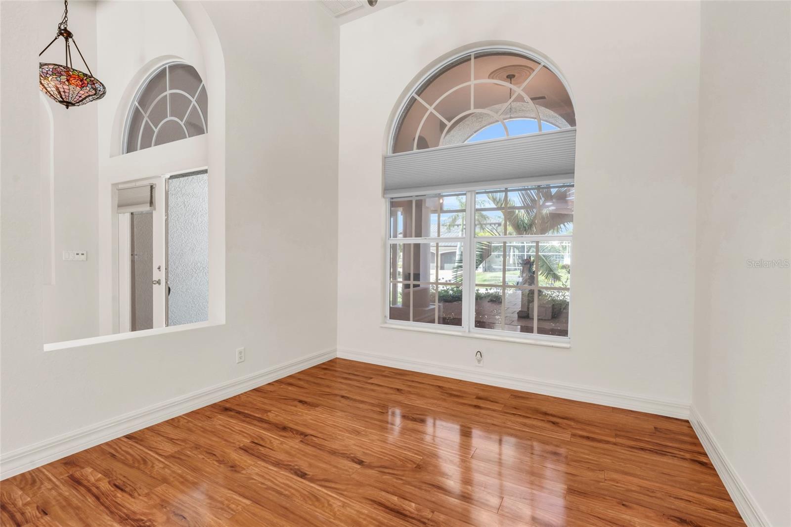 Image 8 of 28 For 5413 24th Place