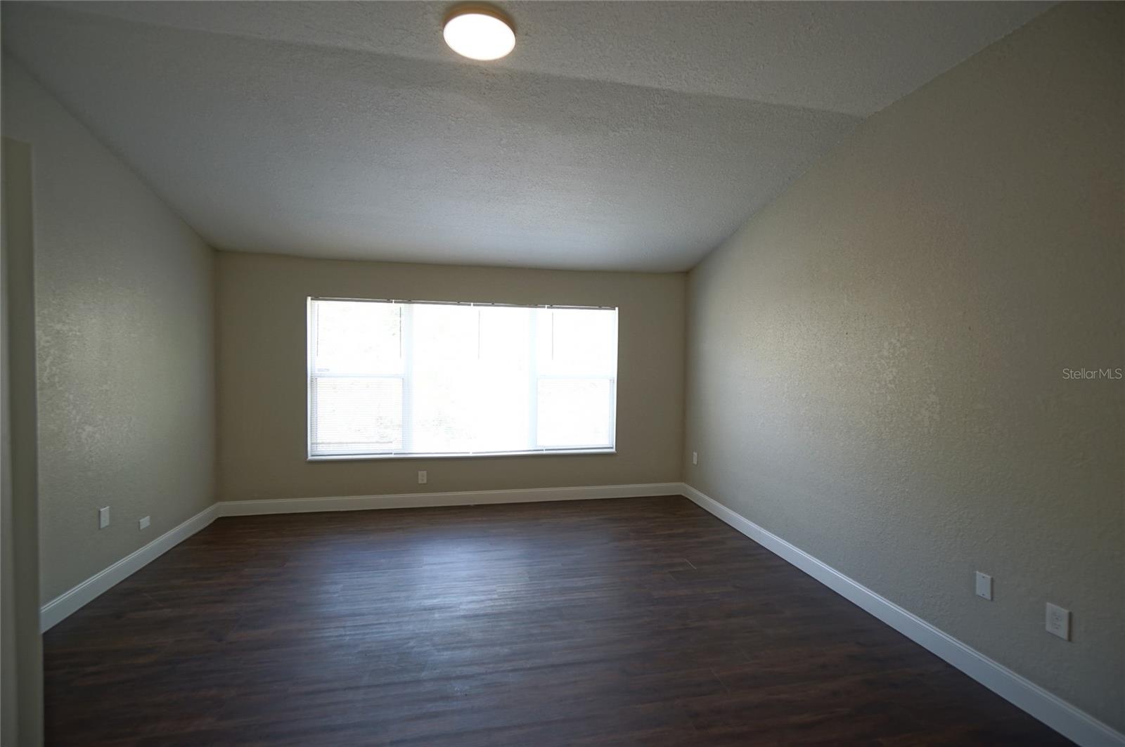 Image 16 of 25 For 4146 Bismarck Palm Drive