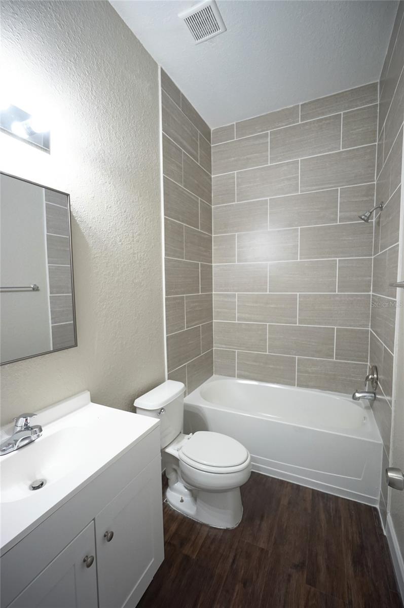 Image 22 of 25 For 4146 Bismarck Palm Drive