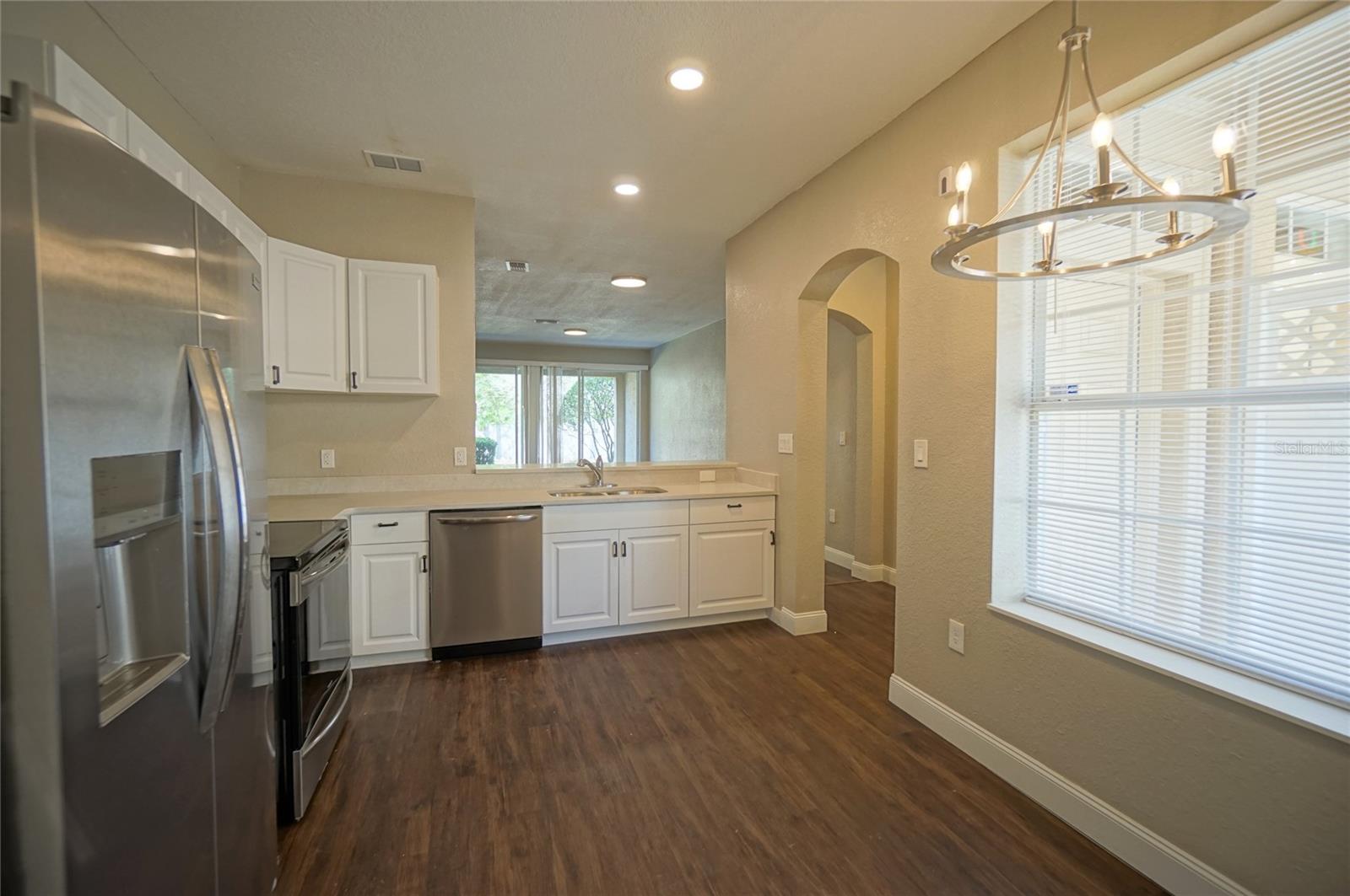 Image 6 of 25 For 4146 Bismarck Palm Drive