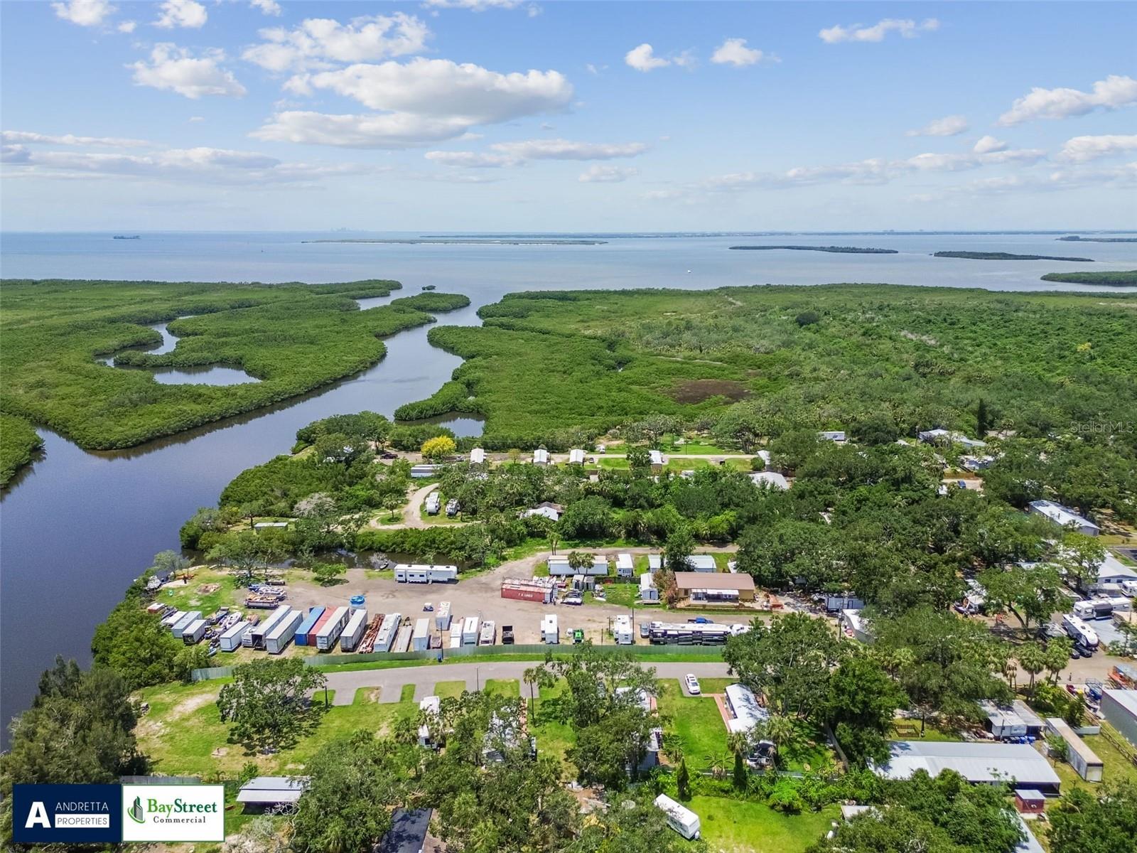 Listing photo id 1 for 11224 Restwood Drive