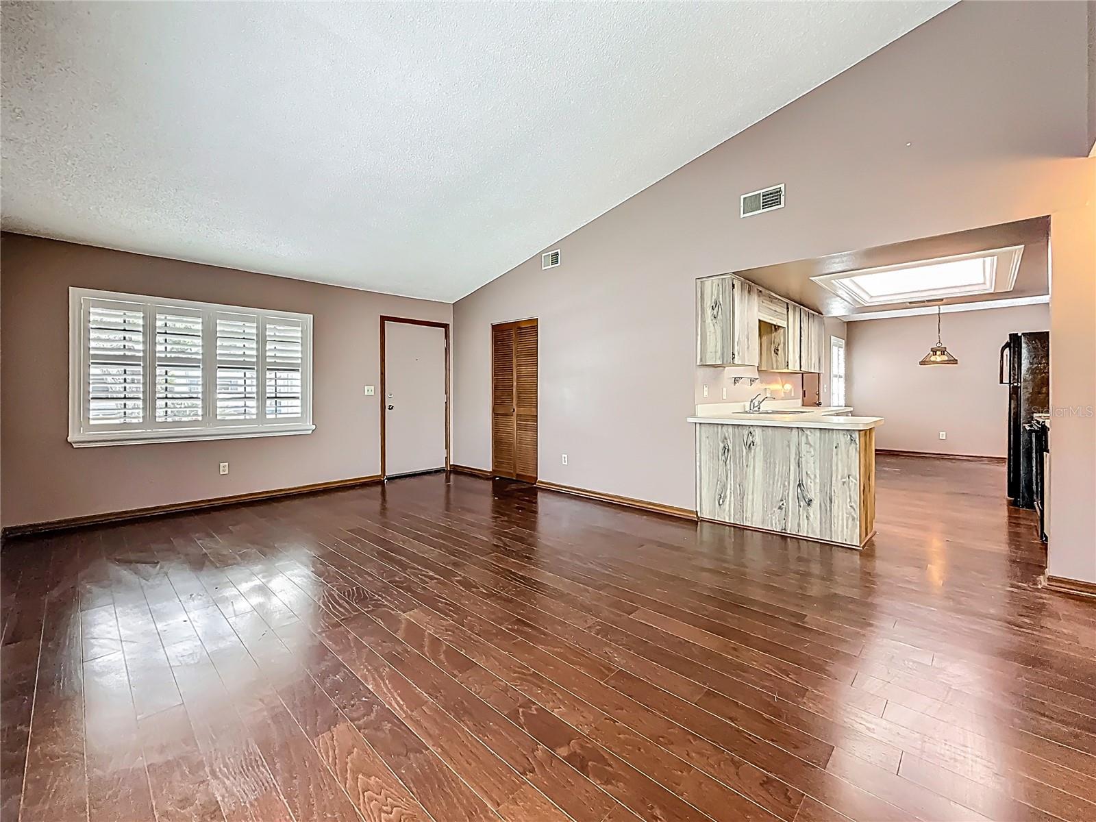 Image 15 of 50 For 1822 Tall Pines Drive