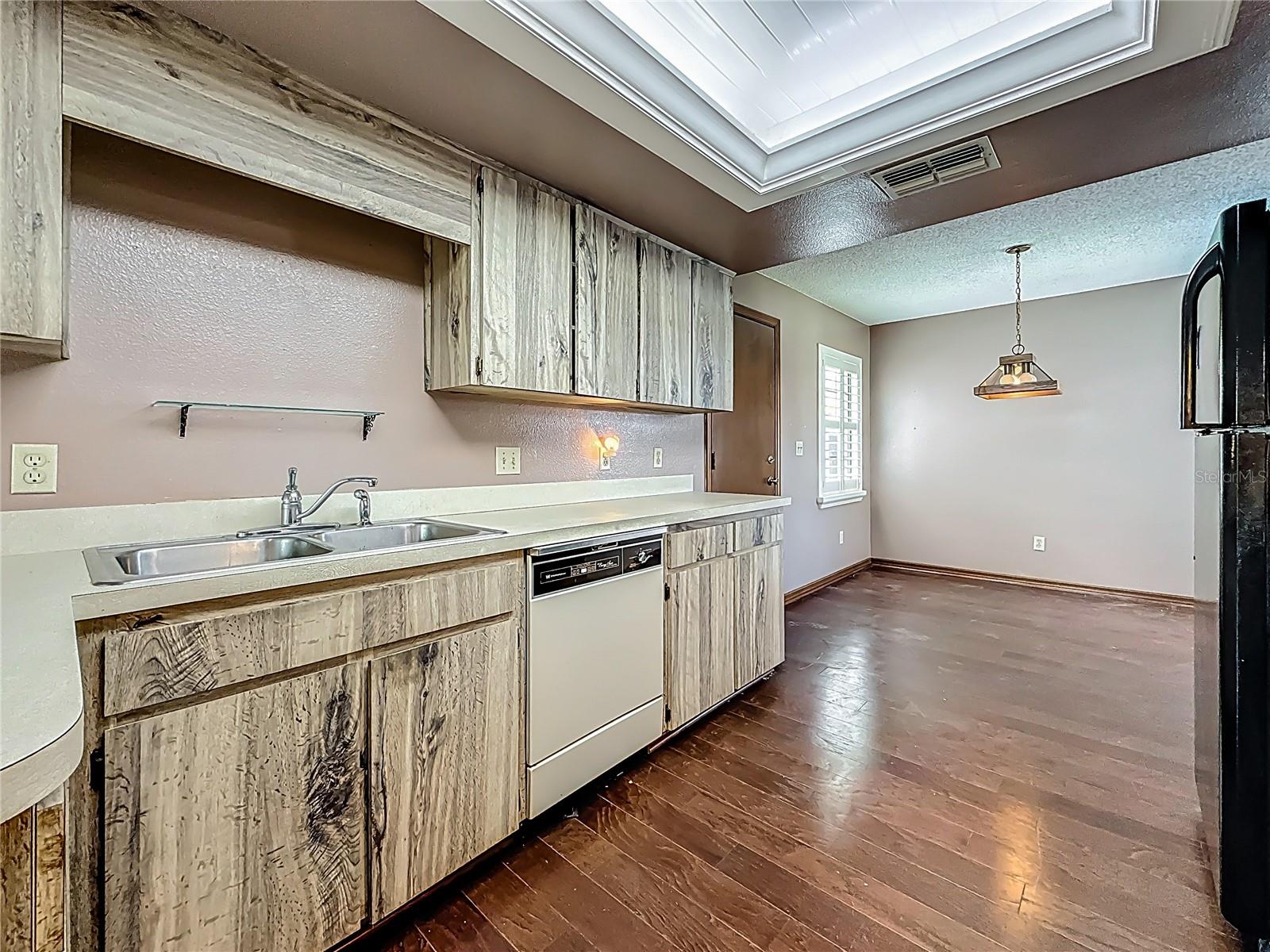 Image 20 of 50 For 1822 Tall Pines Drive