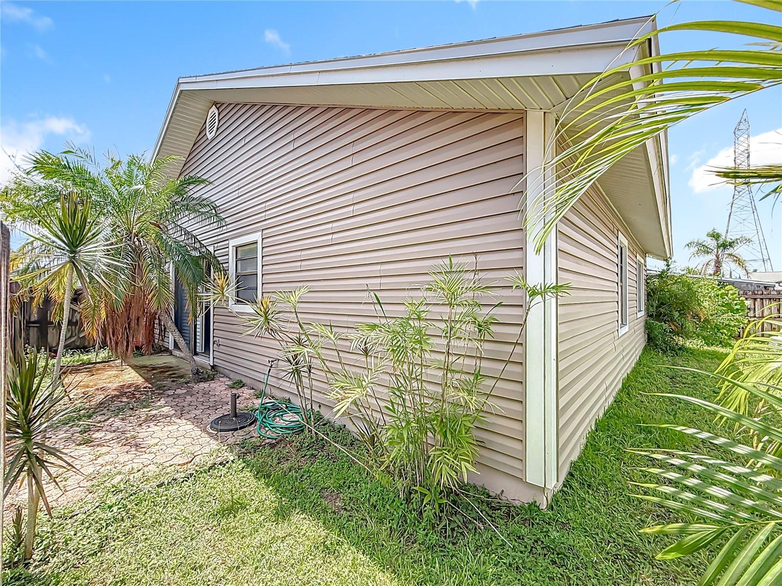 Image 39 of 50 For 1822 Tall Pines Drive
