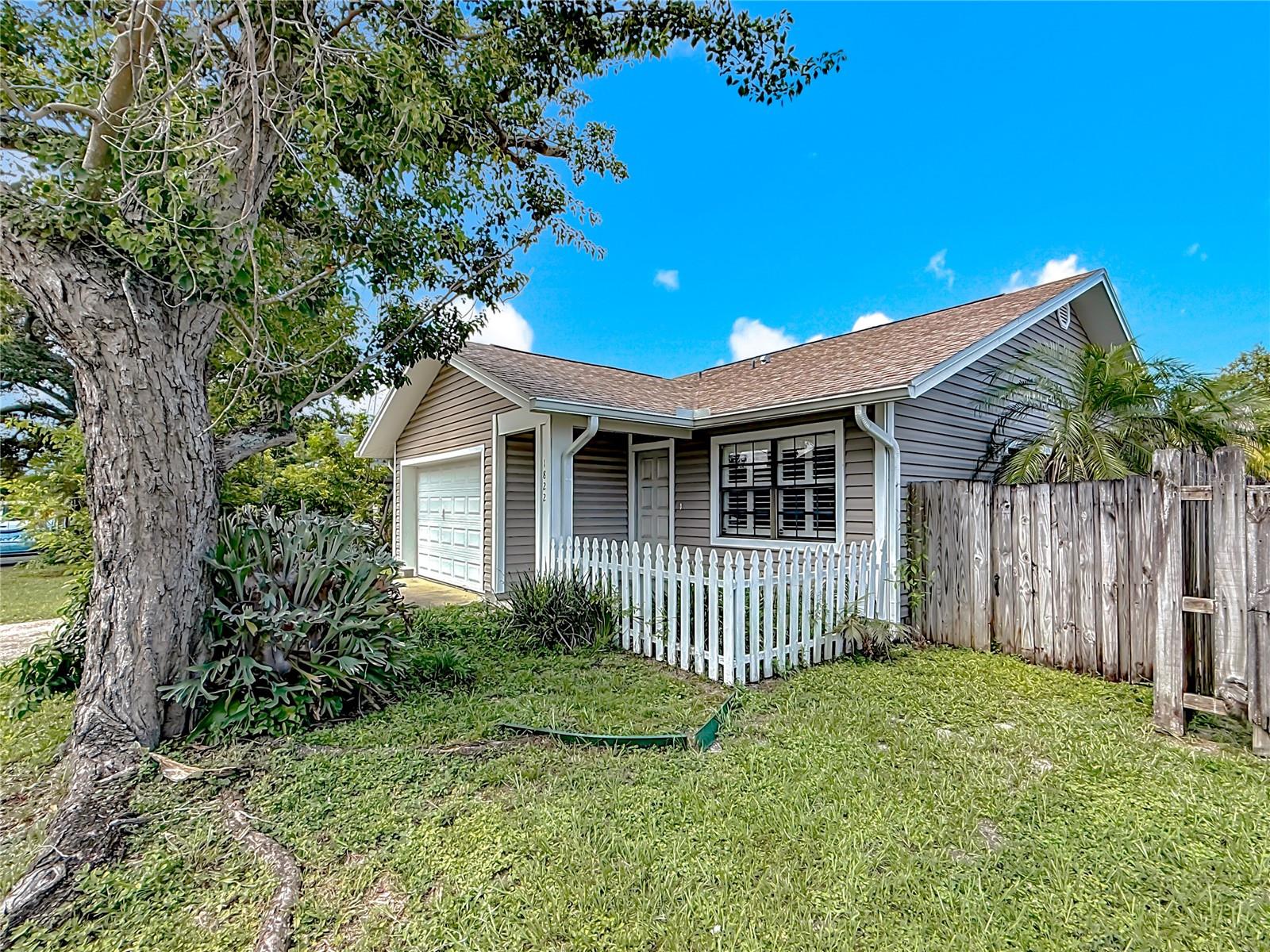 Image 5 of 50 For 1822 Tall Pines Drive