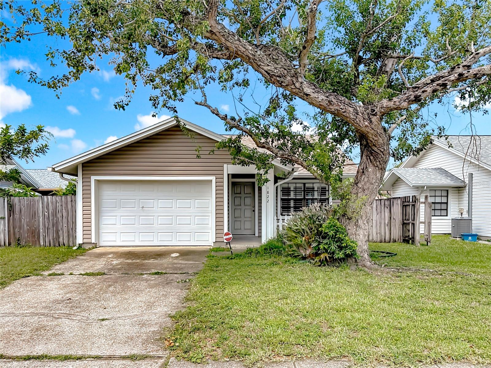 Image 6 of 50 For 1822 Tall Pines Drive