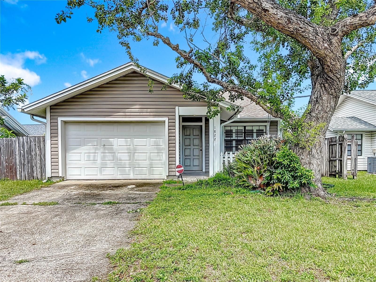 Image 7 of 50 For 1822 Tall Pines Drive