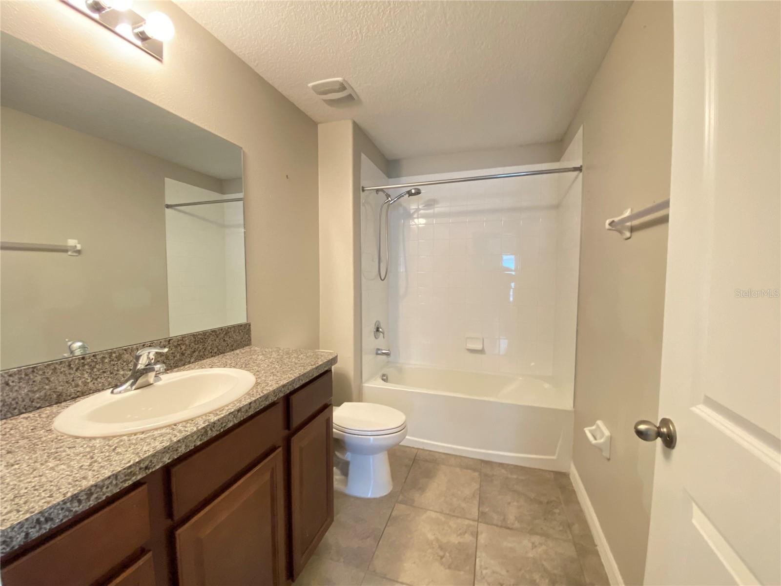 Image 13 of 15 For 12615 Lemon Pepper Drive