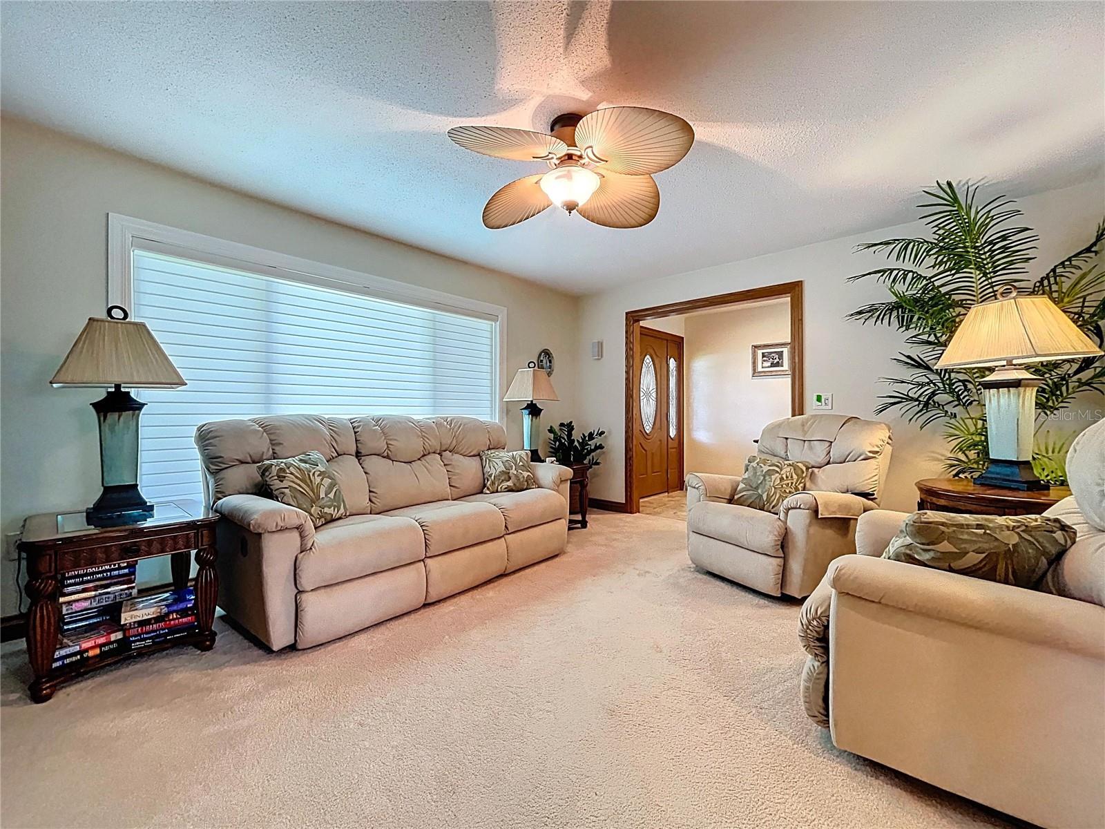 Listing photo id 14 for 11141 Carla Drive