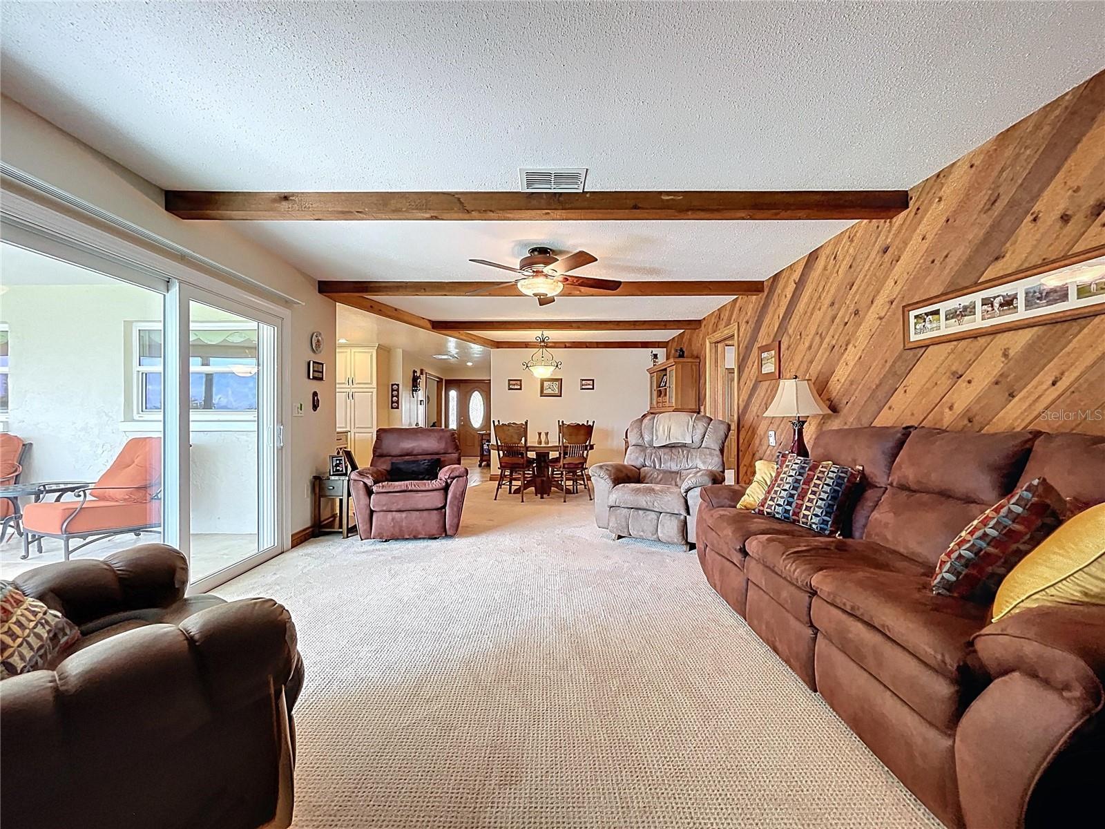 Listing photo id 22 for 11141 Carla Drive
