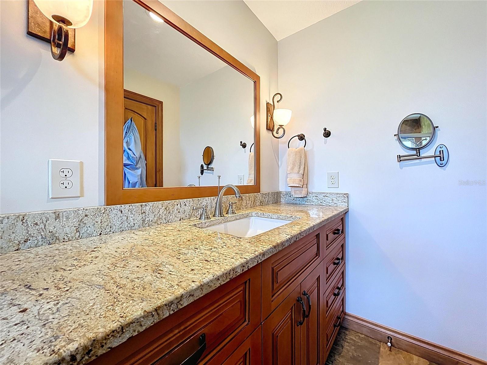 Listing photo id 30 for 11141 Carla Drive