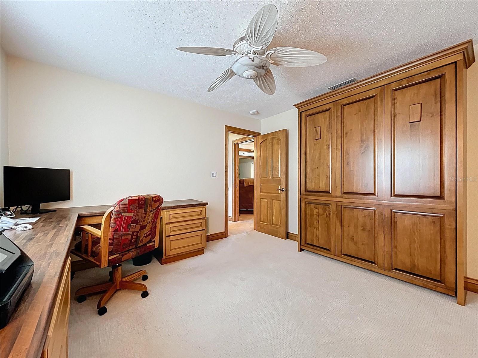 Listing photo id 34 for 11141 Carla Drive