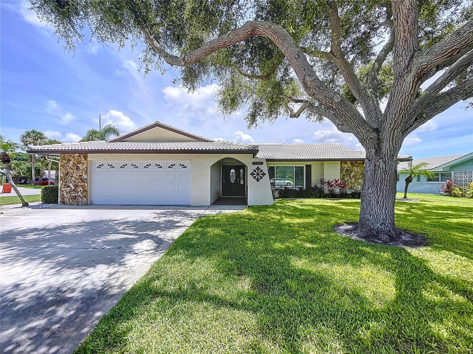 Listing photo id 43 for 11141 Carla Drive