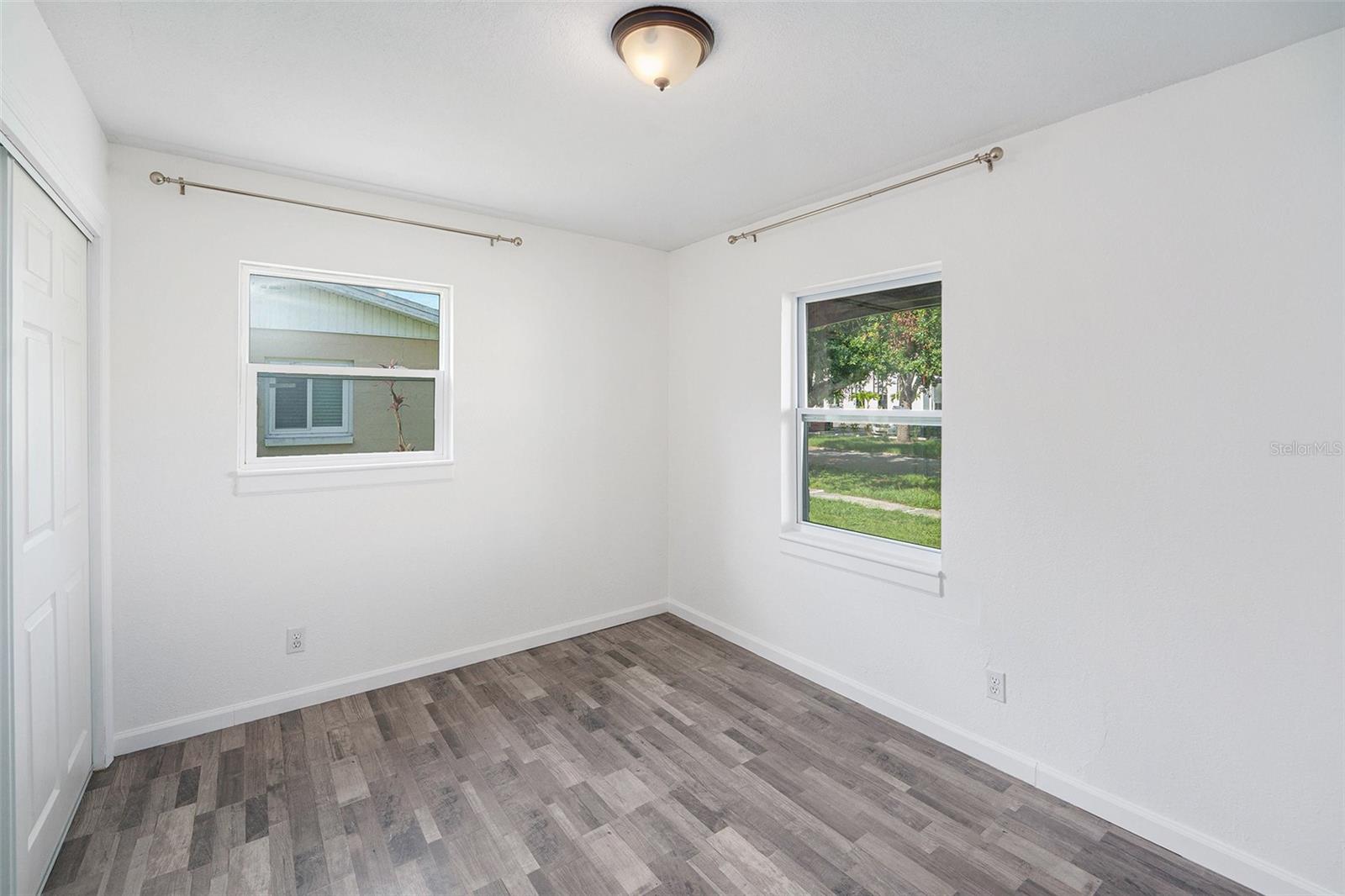 Image 16 of 31 For 6308 Lois Avenue