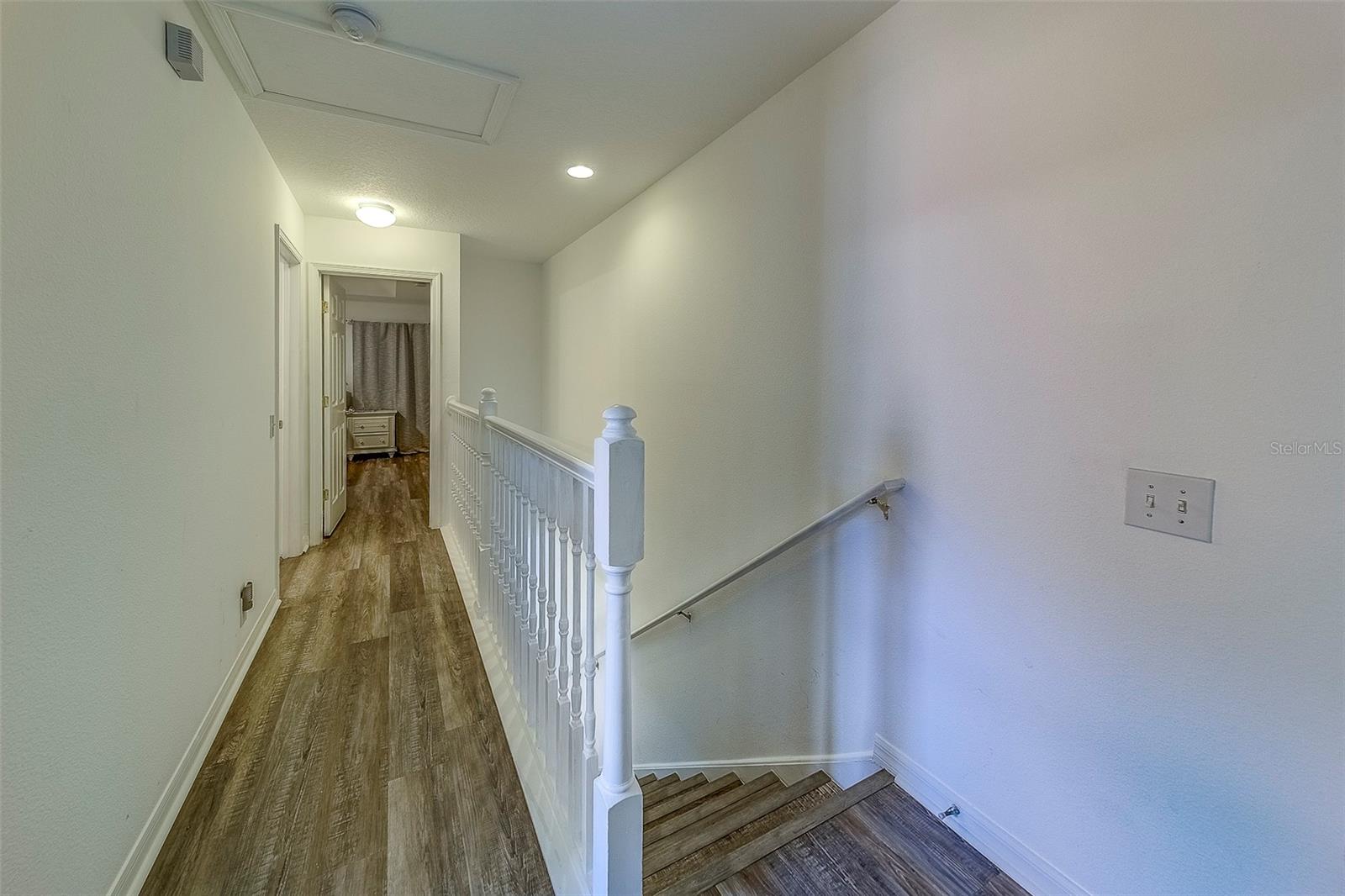 Listing photo id 20 for 2564 Hidden Cove Lane