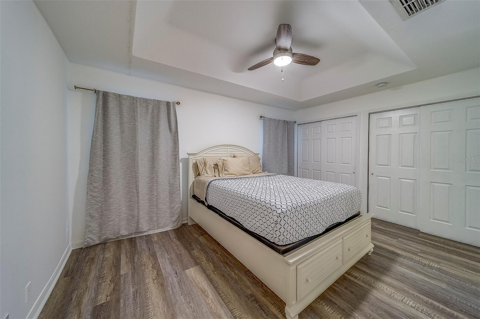 Listing photo id 23 for 2564 Hidden Cove Lane