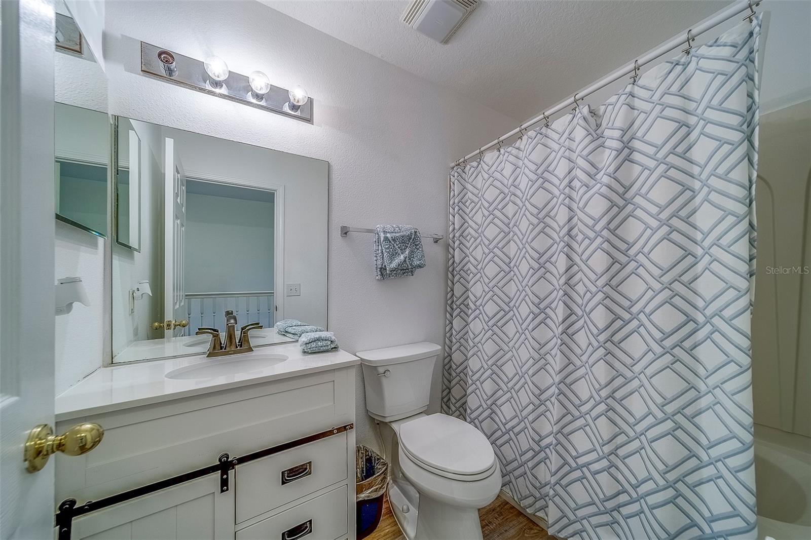 Listing photo id 27 for 2564 Hidden Cove Lane
