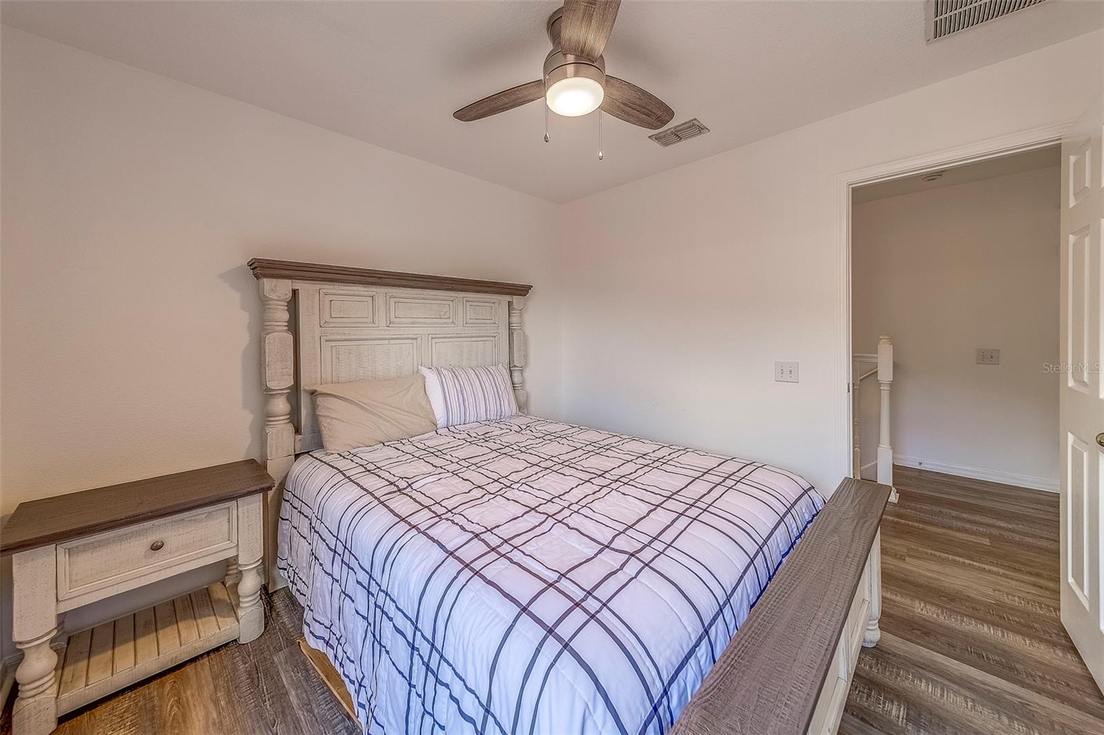 Listing photo id 29 for 2564 Hidden Cove Lane