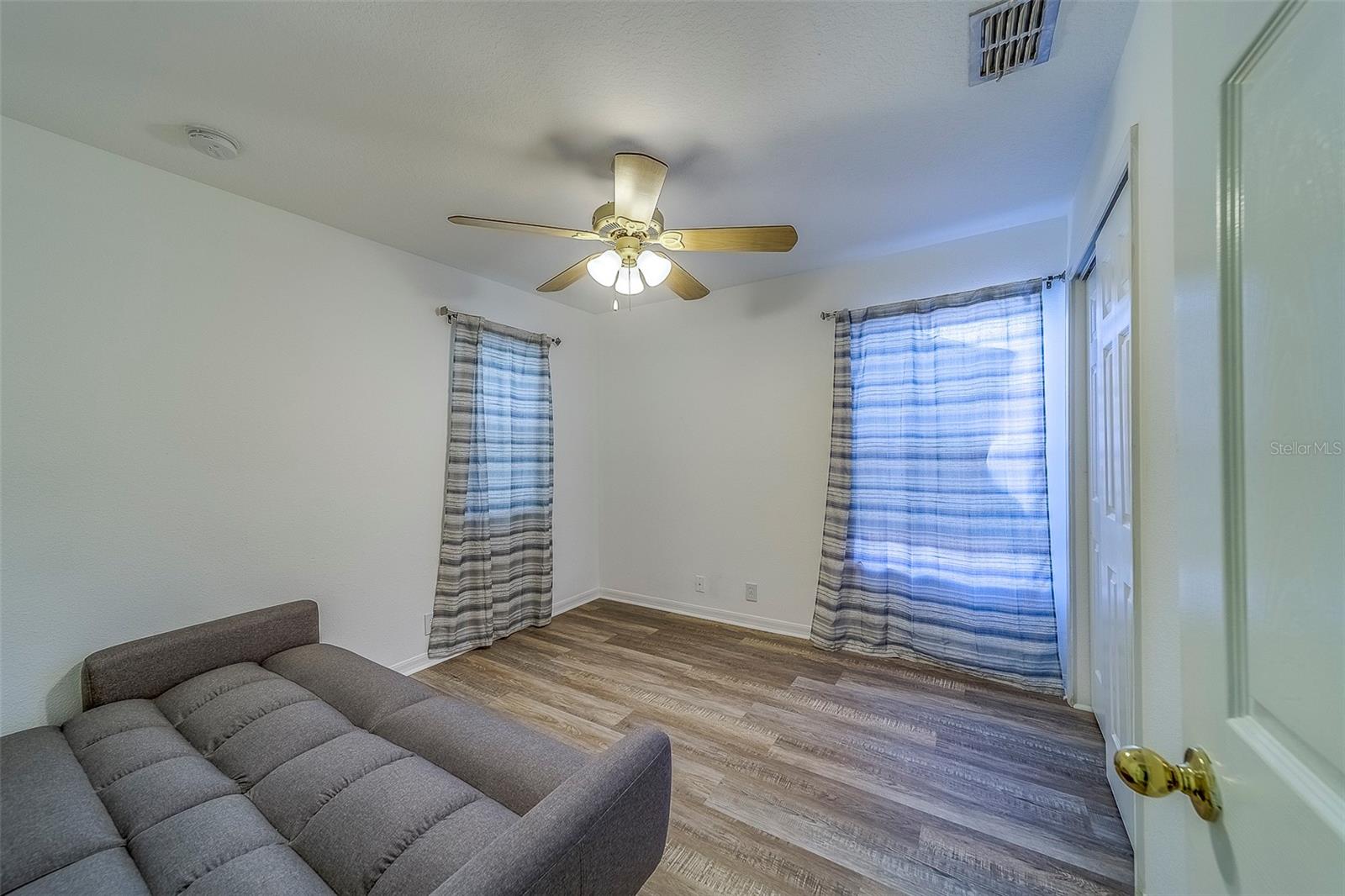 Listing photo id 31 for 2564 Hidden Cove Lane