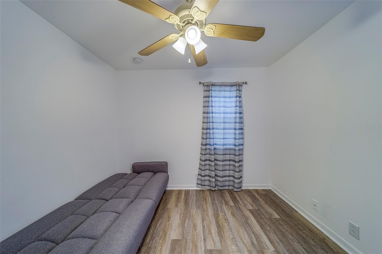 Listing photo id 32 for 2564 Hidden Cove Lane