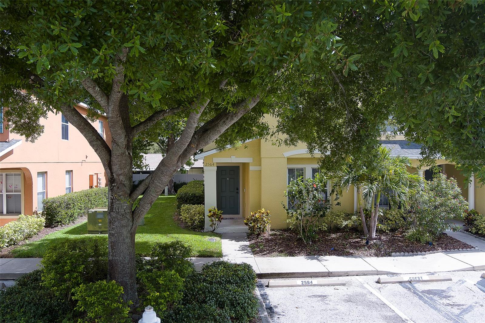 Listing photo id 42 for 2564 Hidden Cove Lane