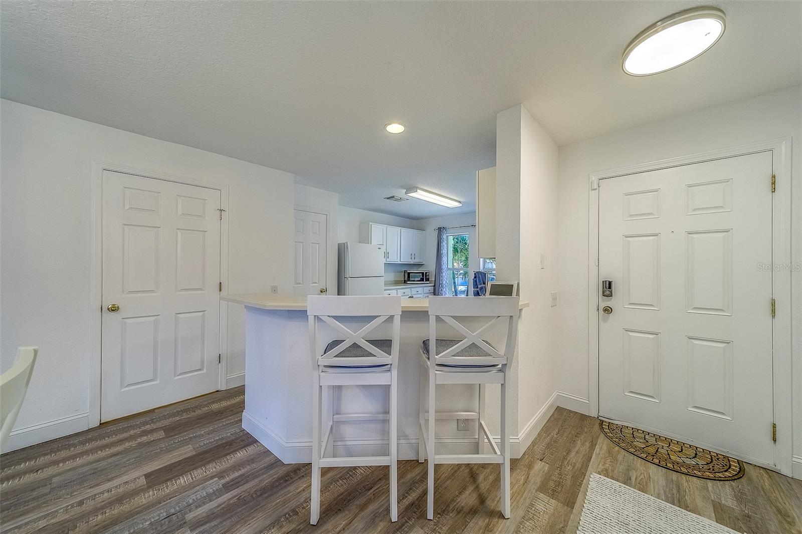 Listing photo id 4 for 2564 Hidden Cove Lane