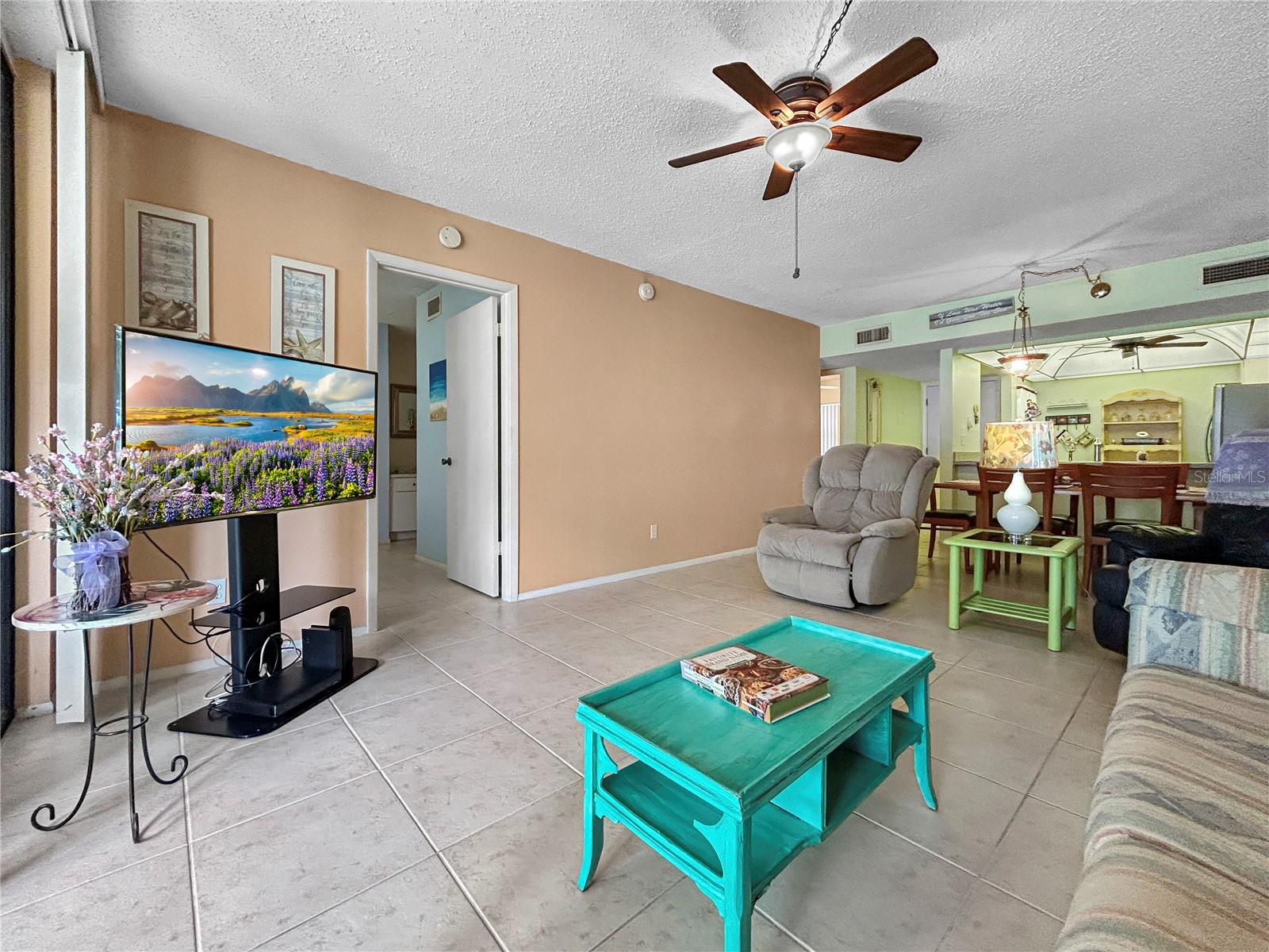 Image 12 of 40 For 14130 Rosemary Lane 6101